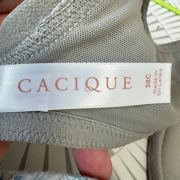 Cacique Women’s Boost Plunge NWT‎ Bra Size 38C Gray with Floral Print Padded Cup - Picture 3 of 7